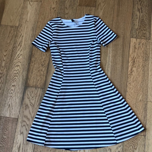 H&M Dresses & Skirts - H&M Dress SOLD
